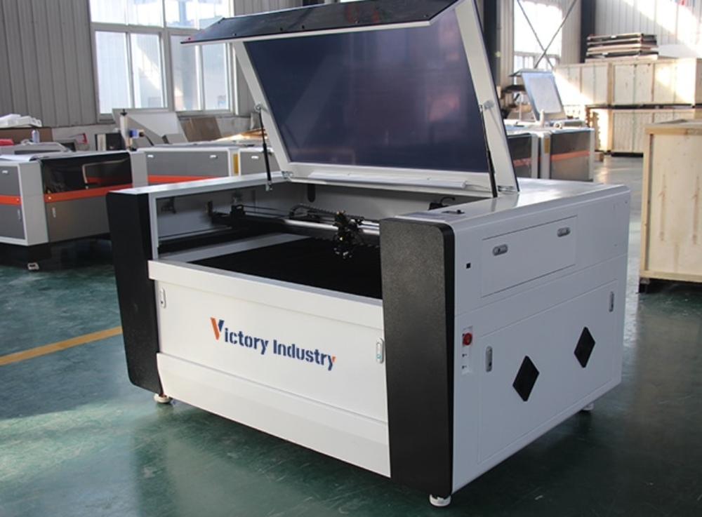 VIC-F Laser Cutting Machine