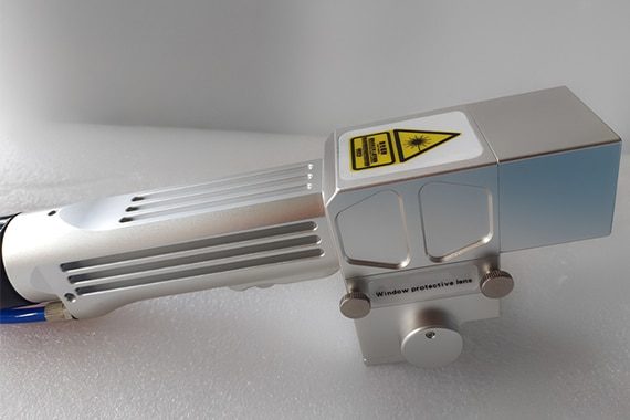 Tête de nettoyage laser réglable